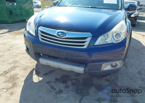 2011 Subaru Outback 3.6R Limited from USA, damaged, VIN 4S4BRDKC4B2438309